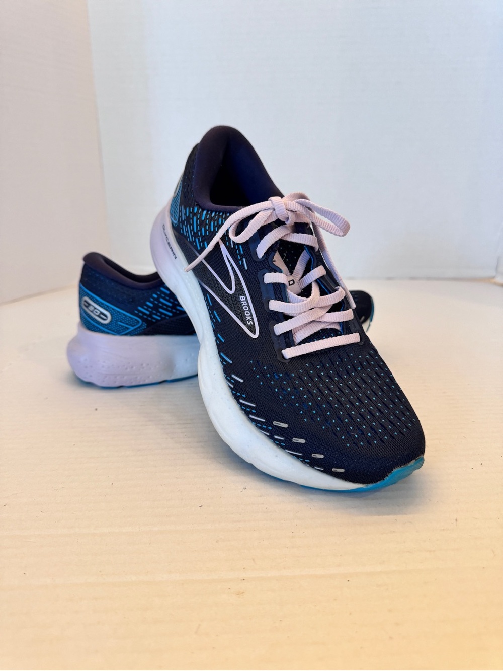 Brooks Glycerin GTS 20 Women's Size 7B Running Athletic Shoes Peacoat Ocean